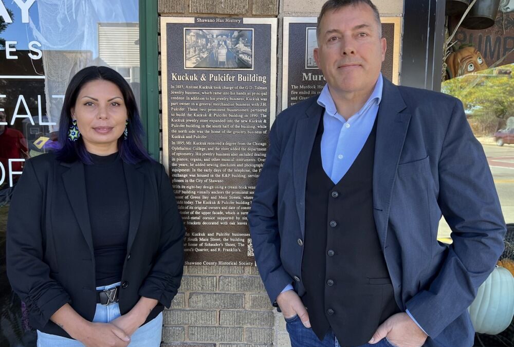 Kuckuk & Pulcifer Building Plaque Installed