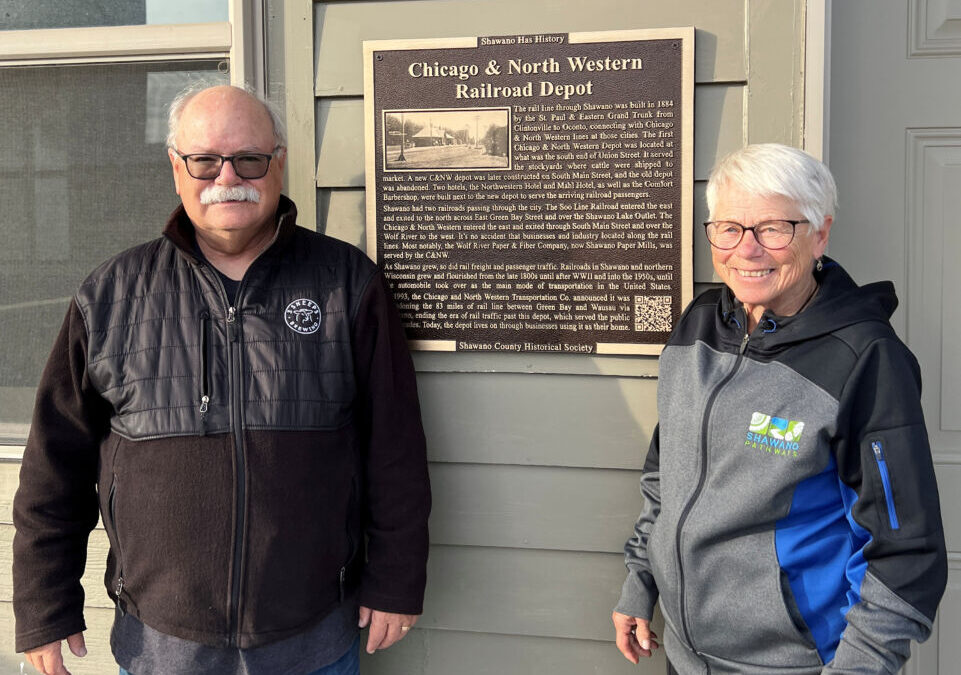 Chicago & North Western Depot Plaque Installed